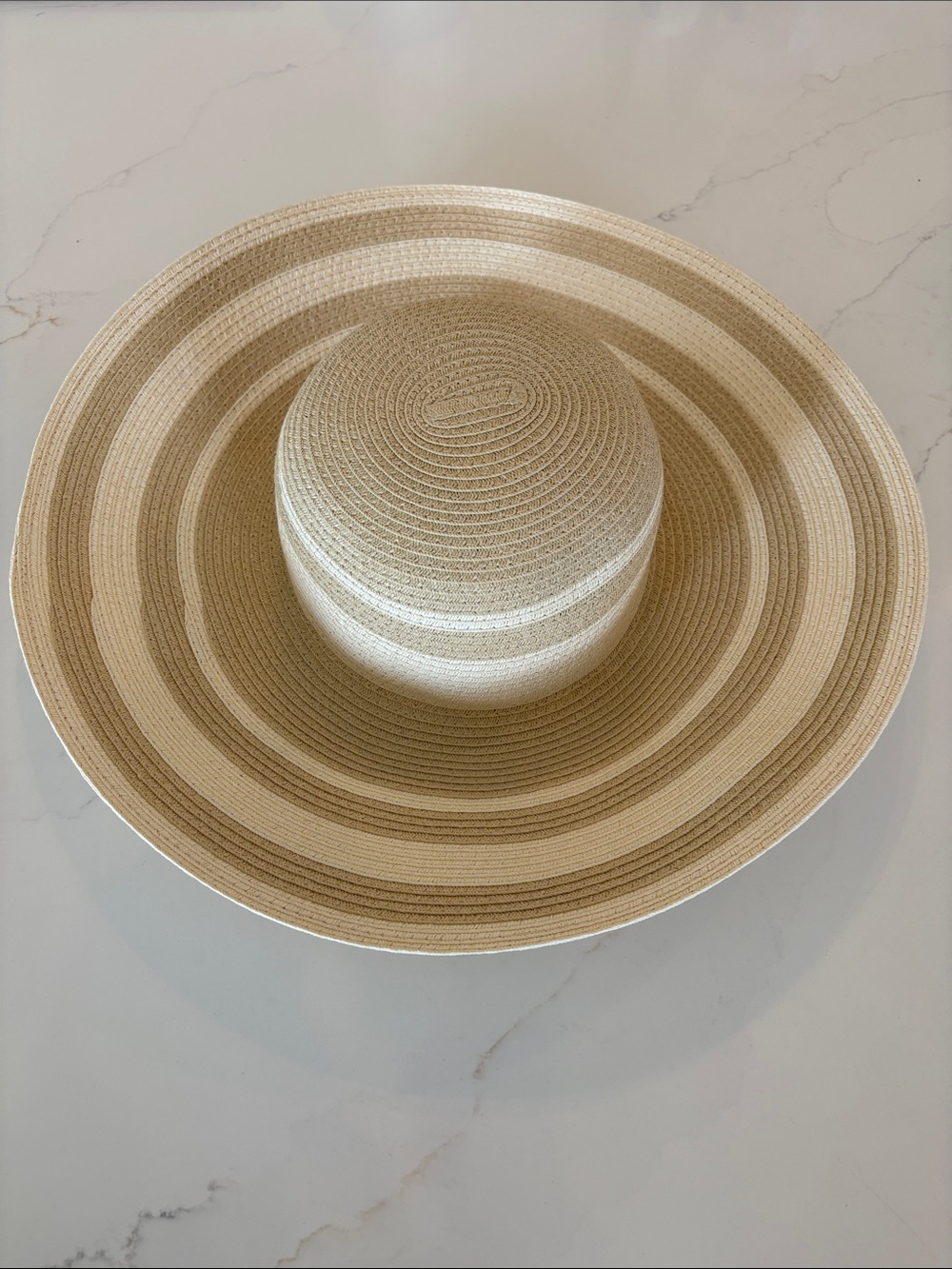 J. Crew Women’s Tan and Cream Hat - Picture 2 of 5